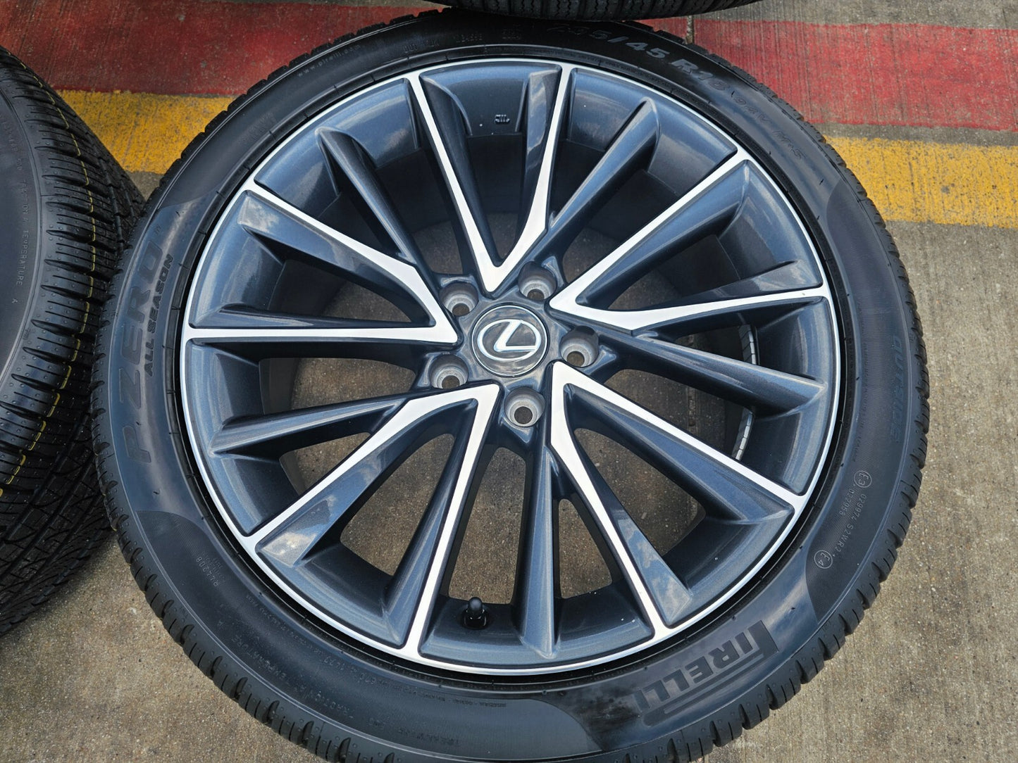 18" Lexus NX300 NX Turbo OEM wheels rims Camry Avalon ES350 GS350 RAV4 tires NEW