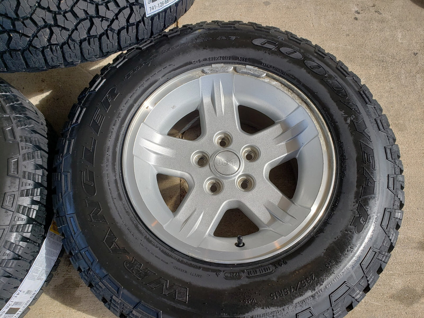 15" Jeep Wrangler OEM wheels rims 9050 1997 1998 1999 2000 2001 NEW A/T tires
