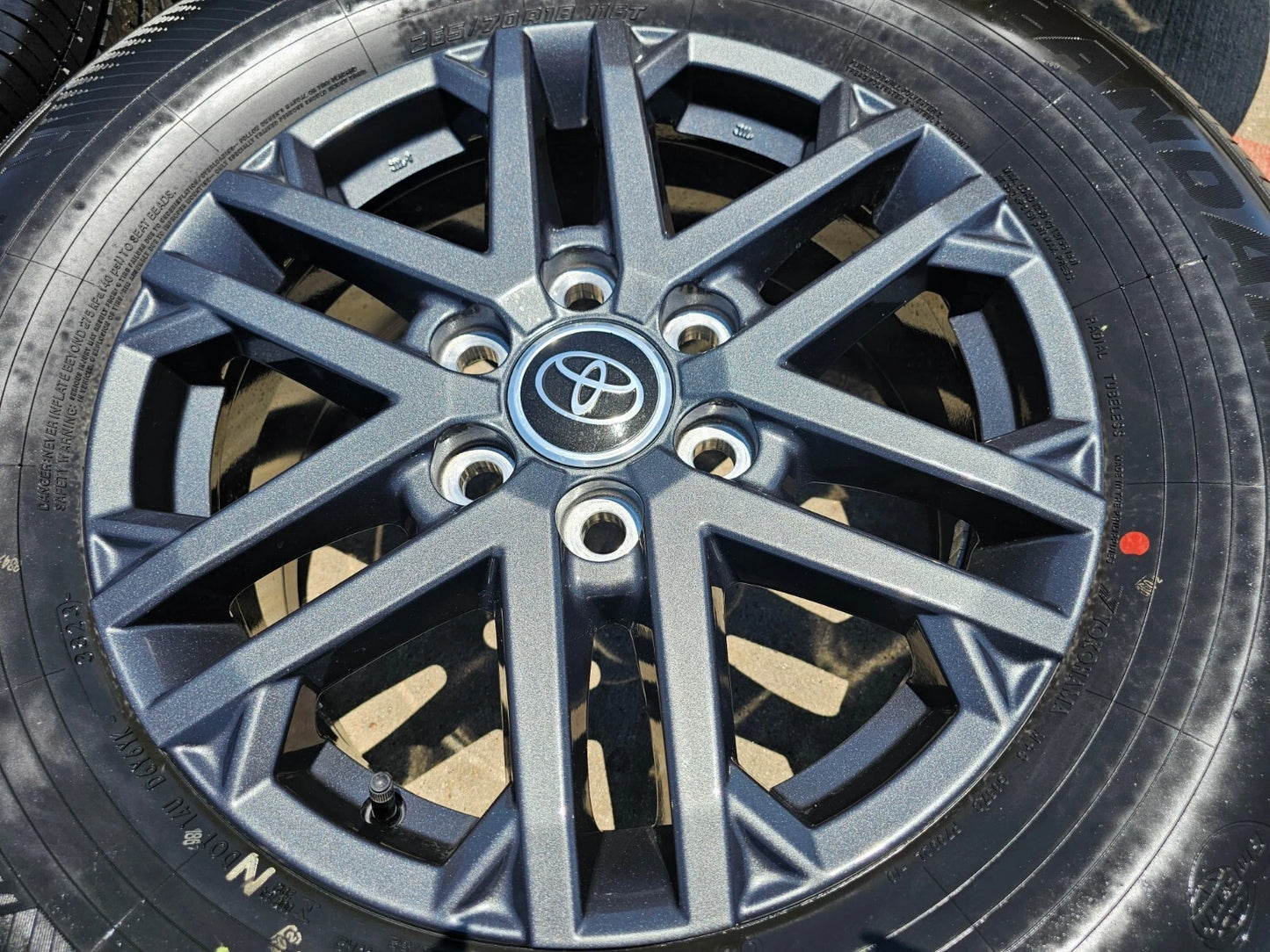 18" Toyota Tundra Sequoia OEM wheels rims GRAY 75281 LX600 2024 2025 NEW