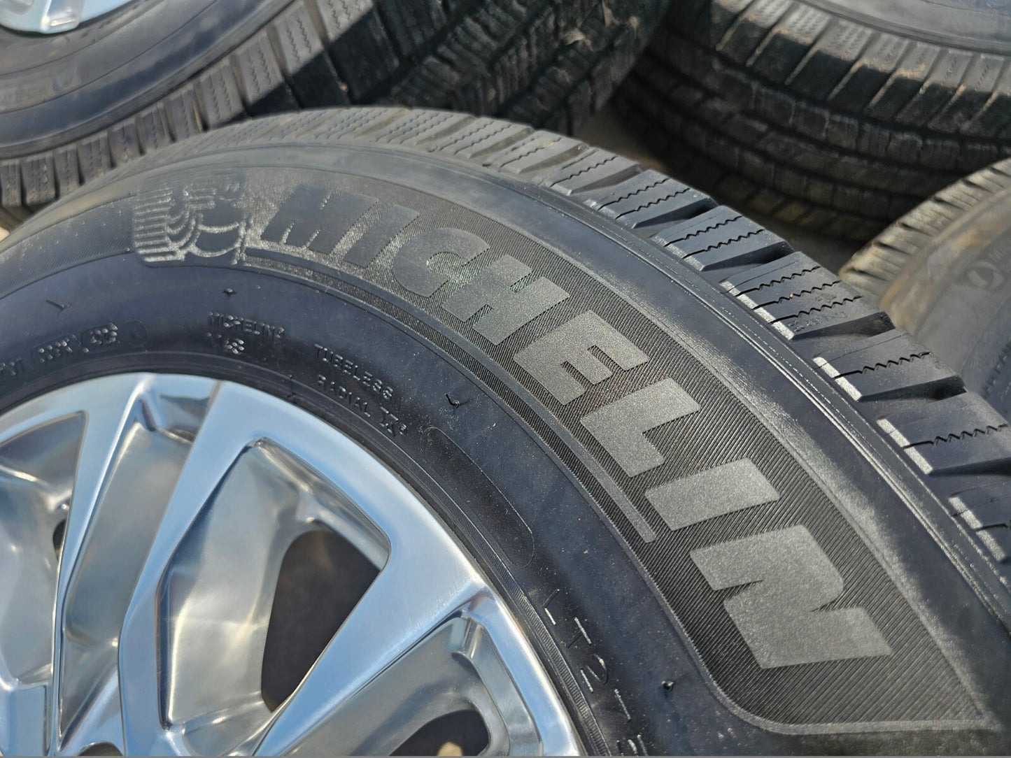 20" Chevy Silverado High Country 2500 3500 OEM 5961 wheels rims tires MICHELIN