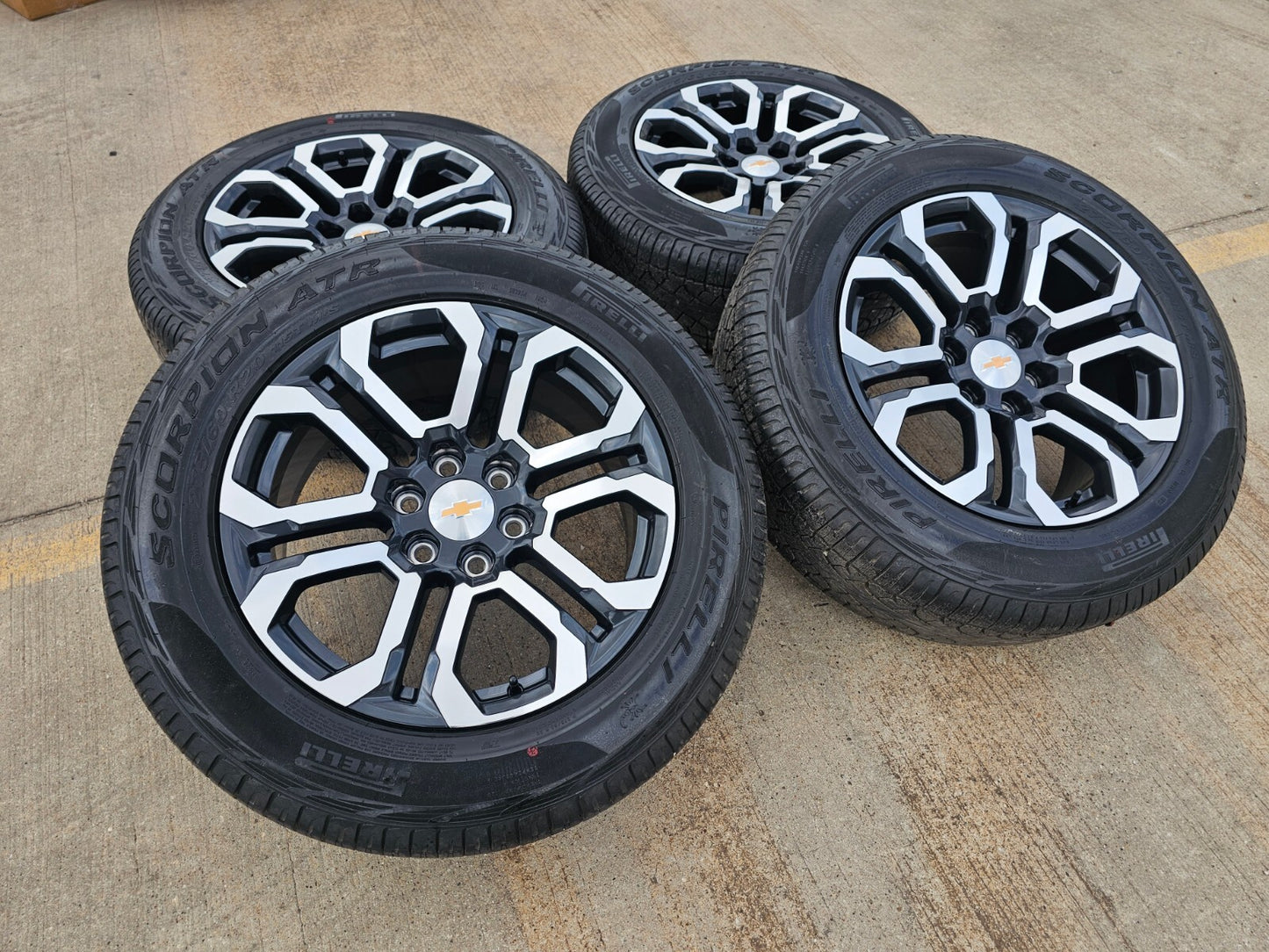 20" GMC Sierra Canyon Chevy Silverado OEM wheels rims 95780 2024 2025 NEW
