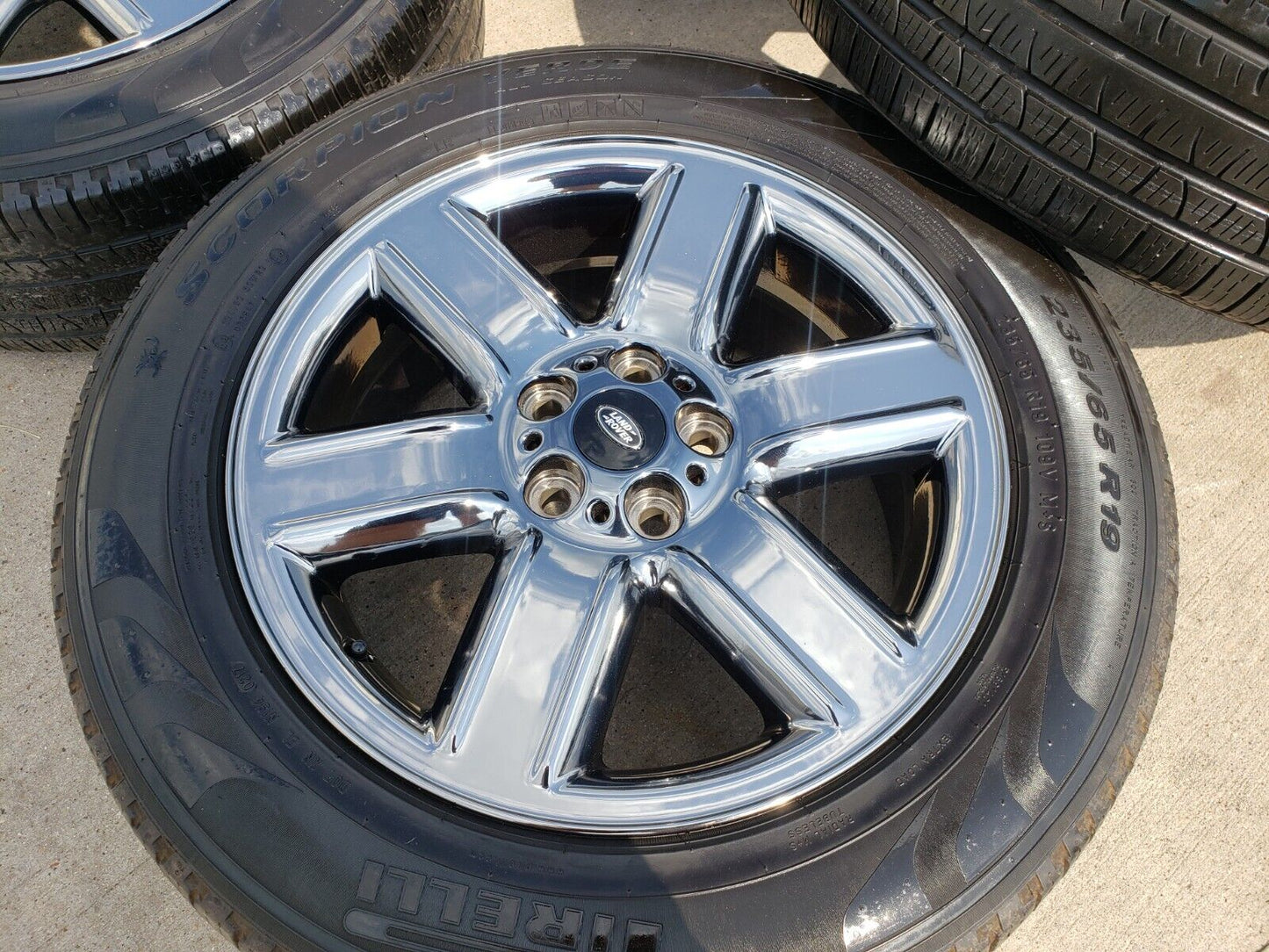 19" Range Land Rover OEM wheels rims 72173 chrome tires
