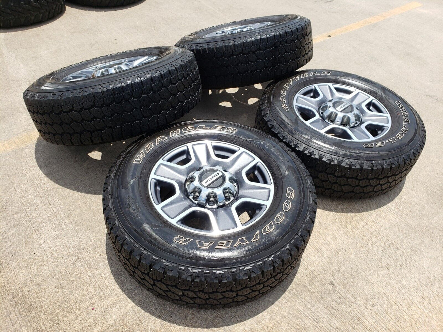 18" Ford F-250 F-350 Lariat FX-4 OEM gray wheels 10298 A/T tires