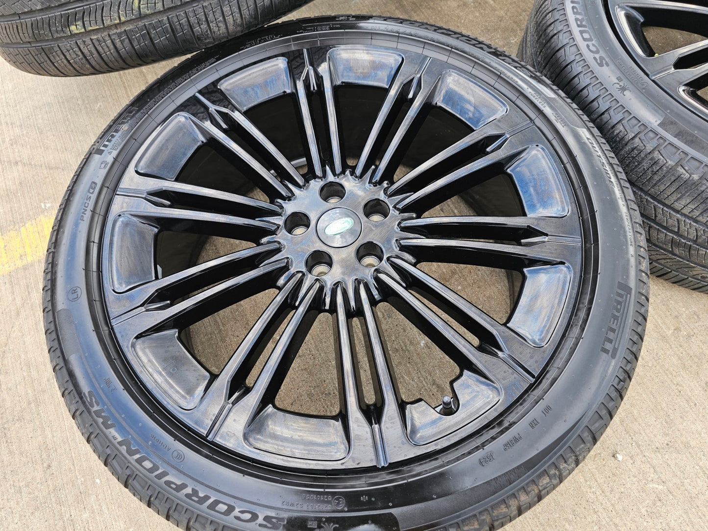23" Land Rover Range AUTOBIOGRAPHY OEM wheels rims 2023 2024 2025 2026 PIRELLI