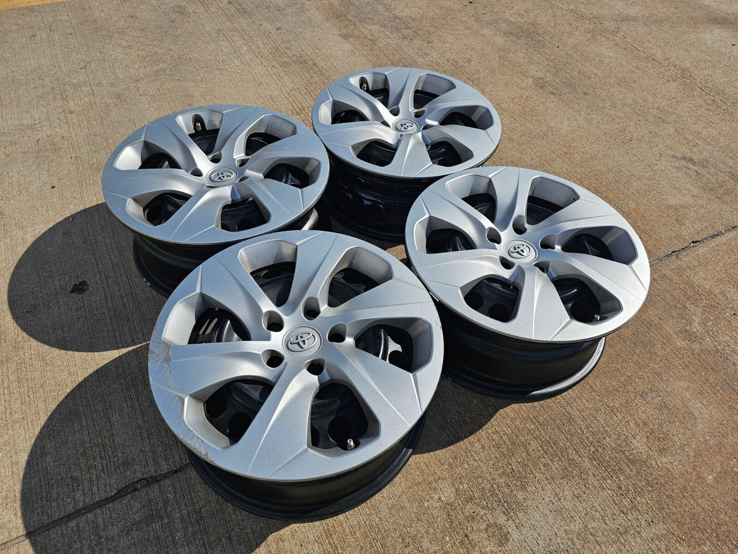 17" Toyota RAV4 OEM wheels rims 75241 Sienna CH-R 2019 2020 2021 2022 2023 2024