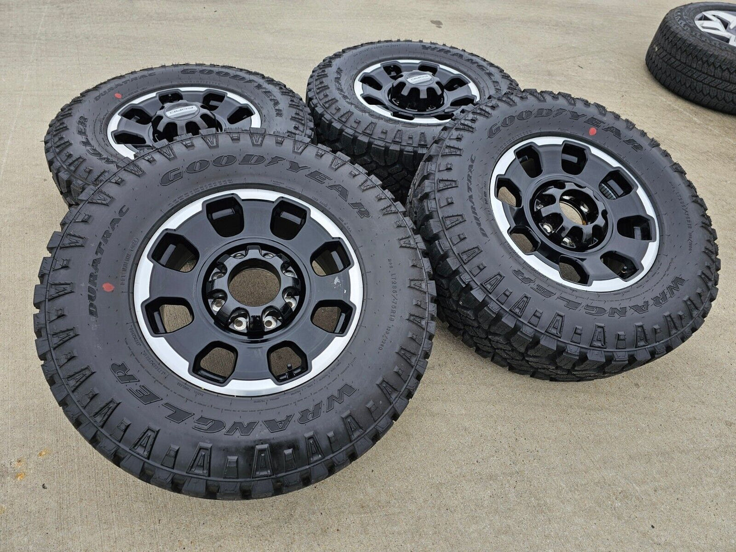 18" Ford F-250 F-350 OEM TREMOR 10482 black rims wheels 2023 2024 2025 NEW