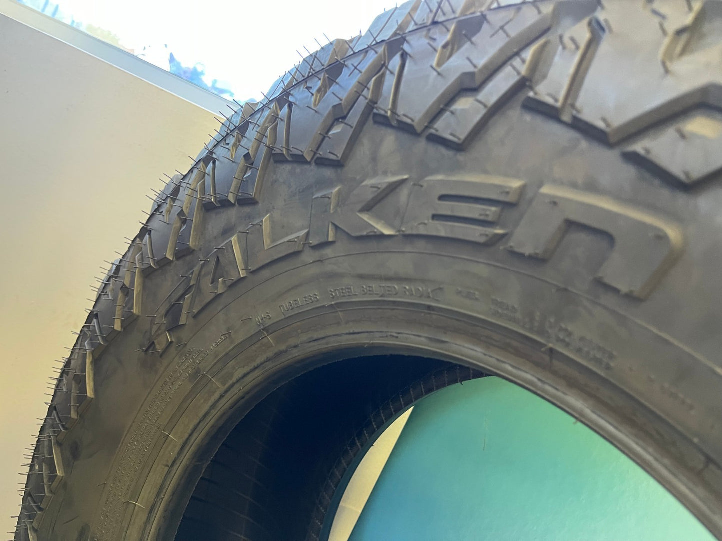 (1) 285/70/17 Falken Wildpeak R/T01 tire LT 6 ply load range C NEW