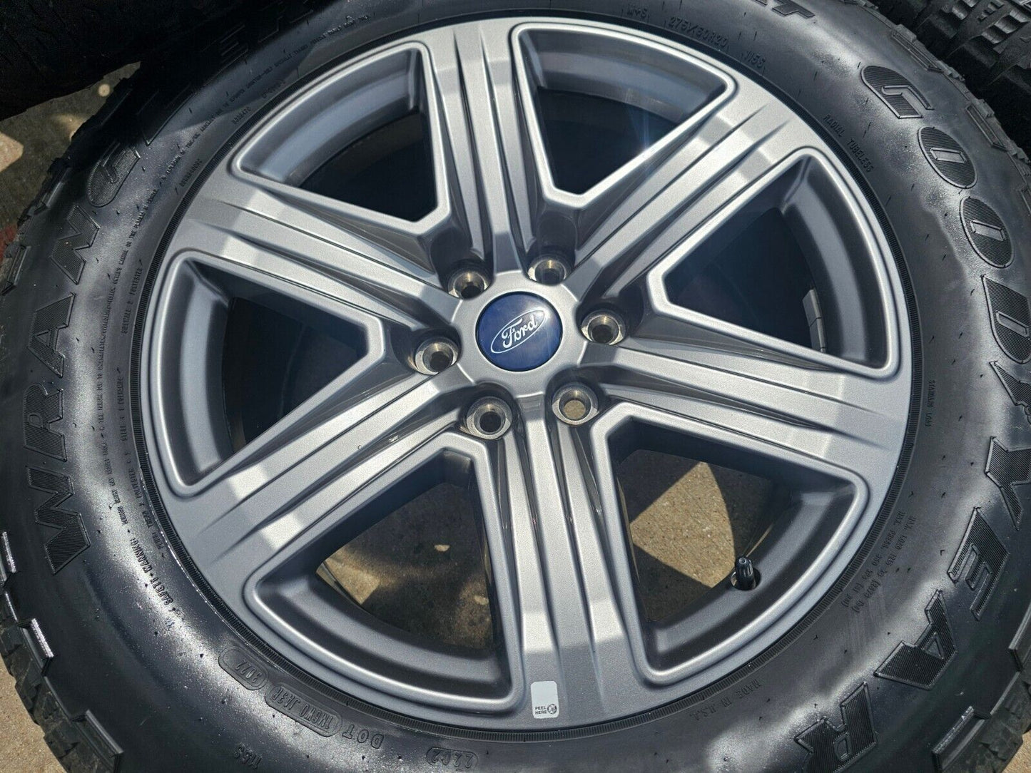 20" Ford F-150 FX-4 Expedition OEM 10172 10143 wheels rims tires
