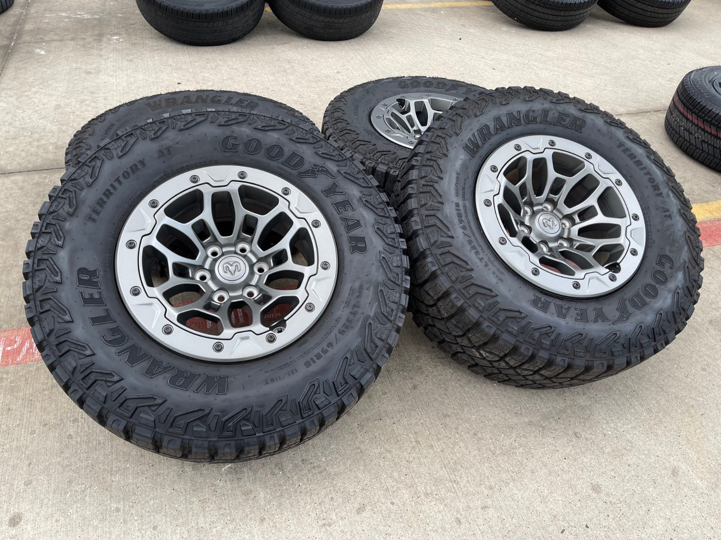 18" Dodge Ram 1500 RHO TRX Beadlock OEM wheel rim 2735 tires 2023 2024 2025 2026