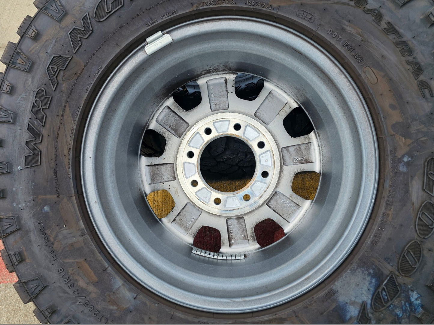 18" Ford F-250 F-350 OEM TREMOR 10482 rims wheels tires 35" GOODYEAR DURATRAC