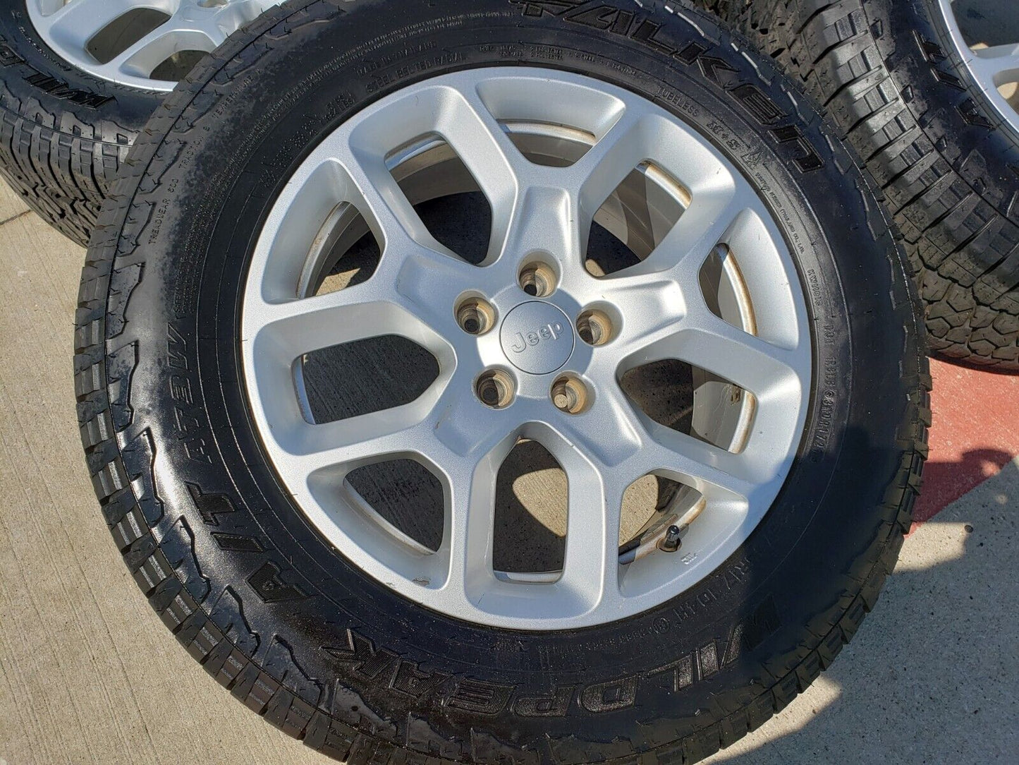 17" Jeep Cherokee wheels OEM 9148 rims Compass Renegade tires