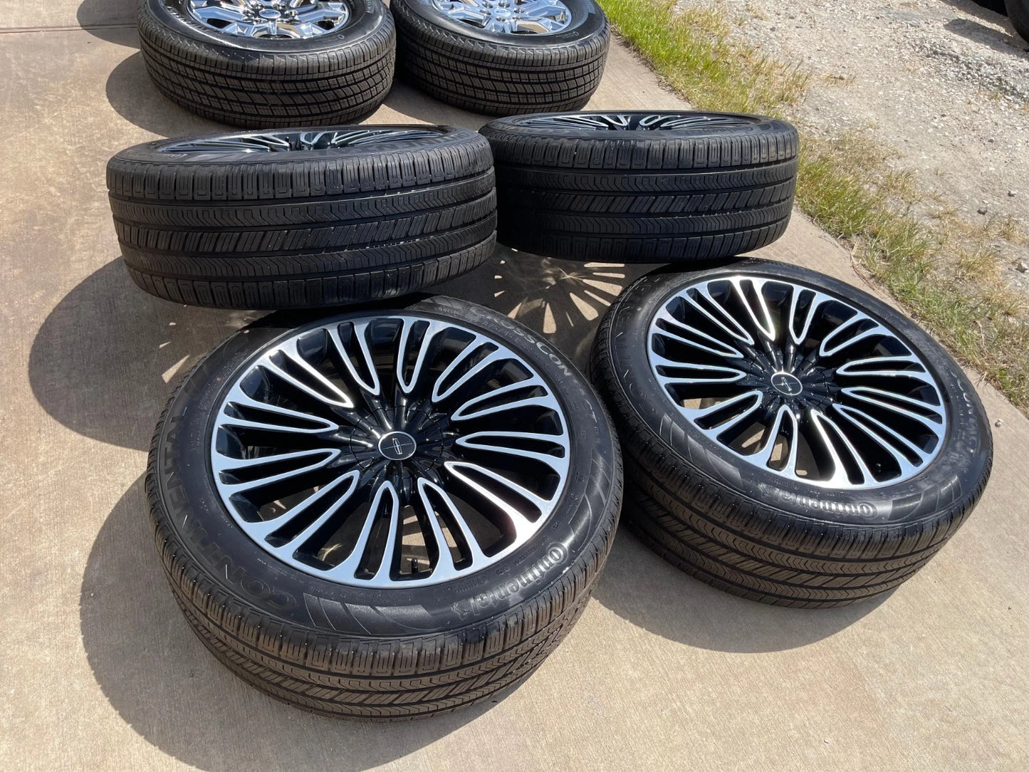 22" Lincoln Aviator Black Label OEM rims wheels 10242 Explorer NEW CONTINENTAL