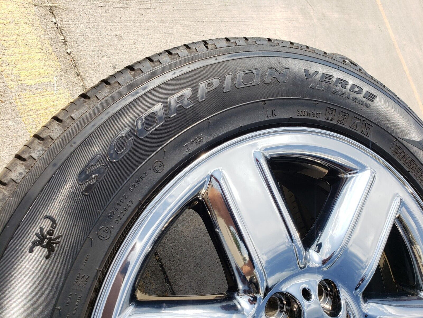 19" Range Land Rover OEM wheels rims 72173 chrome tires