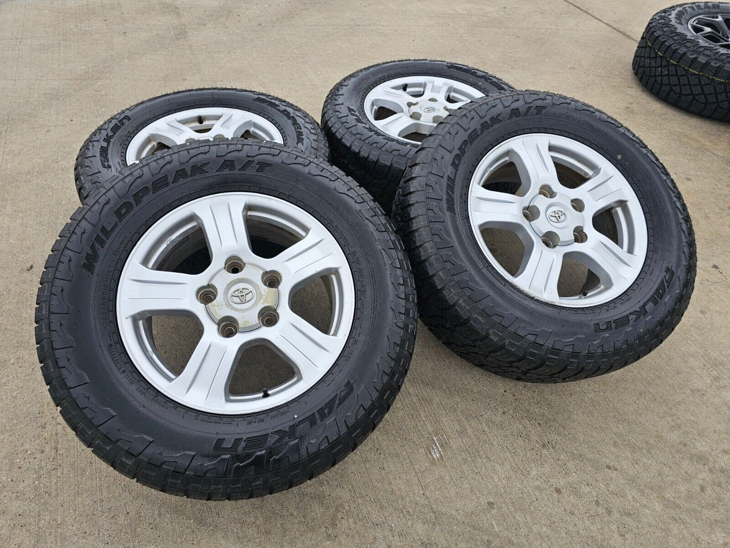 18" Toyota Tundra Sequoia TRD PRO OEM 5x150 wheels rims tires 69517