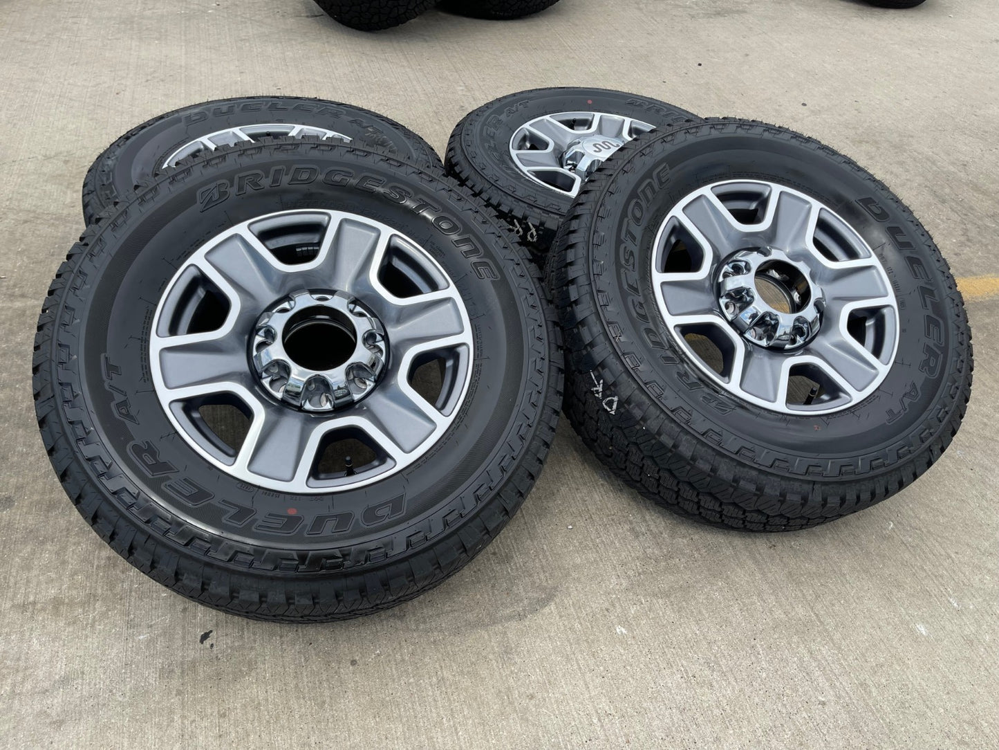 18" Ford F-250 F-350 Lariat FX-4 OEM gray wheels 10298 tires 2024 2025 2026 NEW