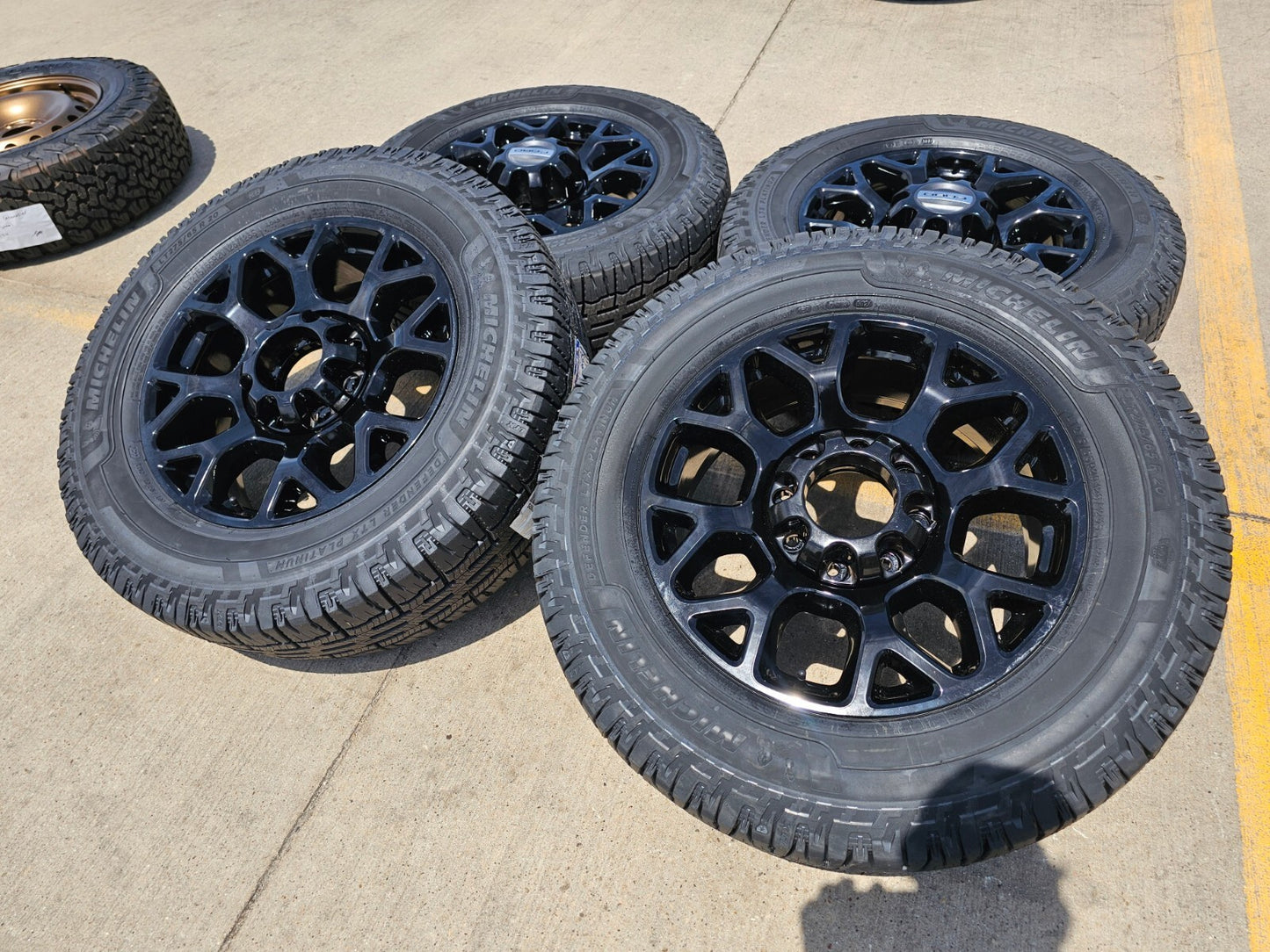 20" Ford F-250 F-350 OEM Lariat wheels rims 10292 tires MICHELIN NEW