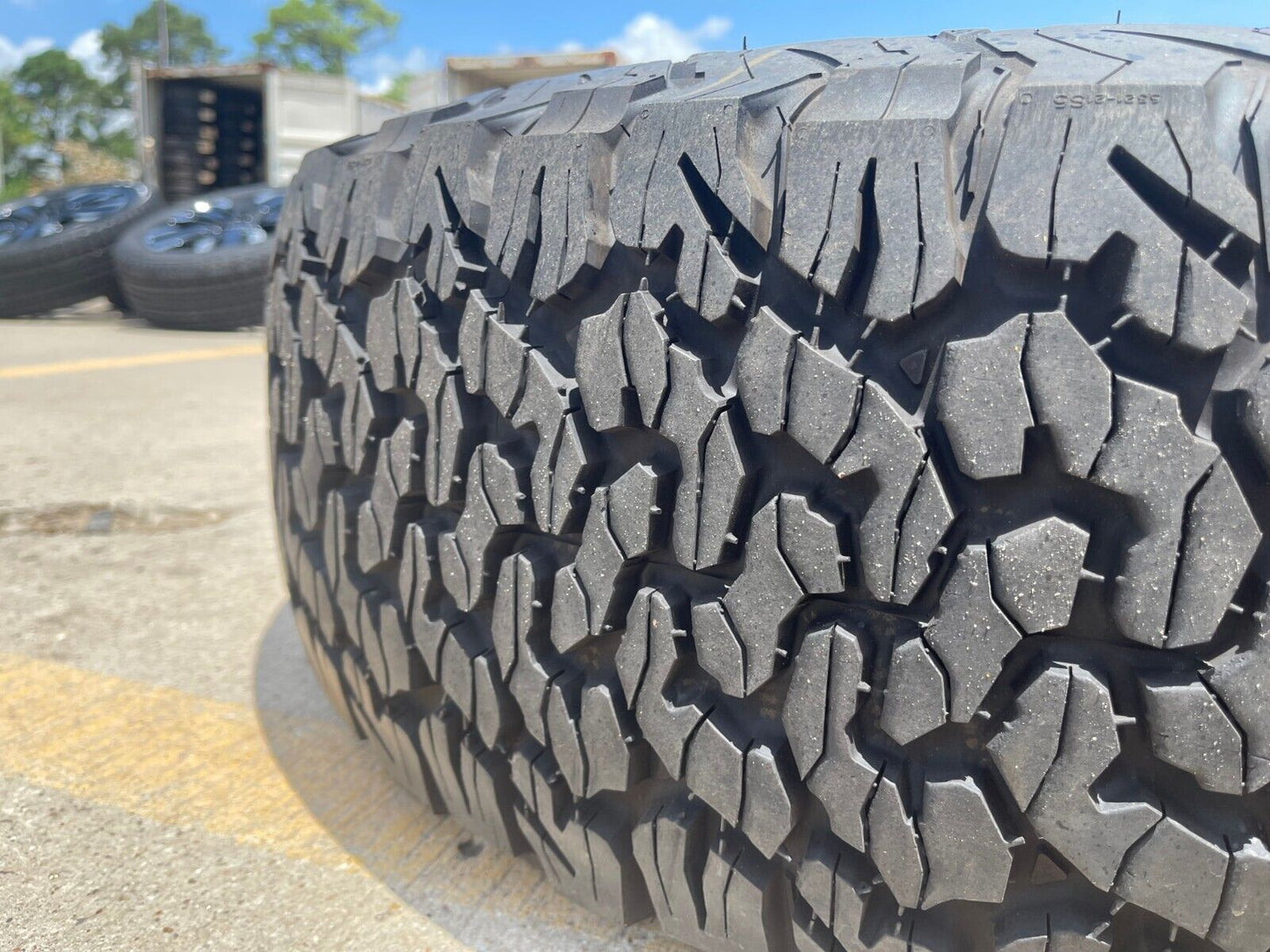 17" Ford F-150 Raptor R OEM BEADLOCK rim wheel 37" tire spare 2024 2025 NEW