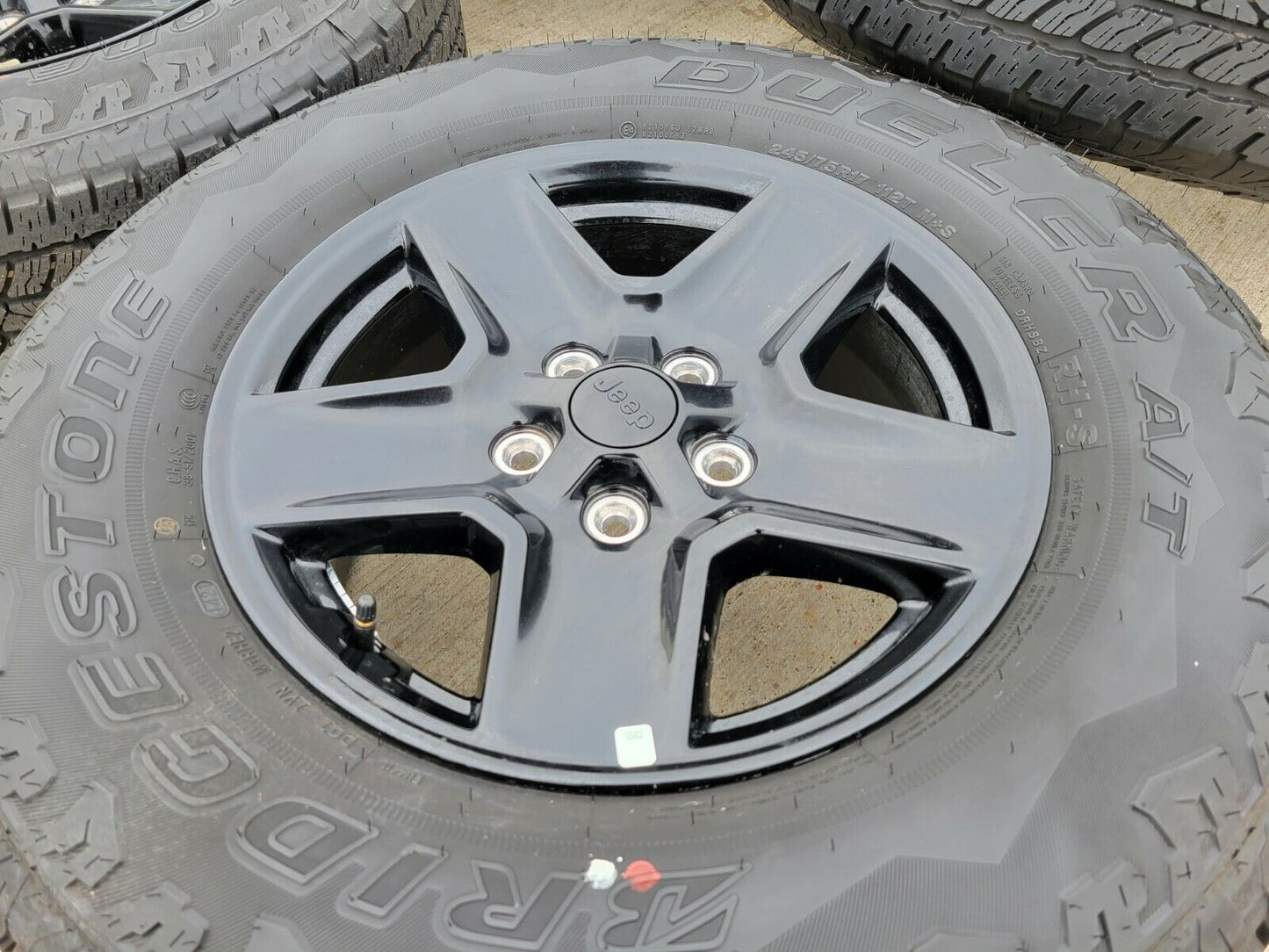 17" Jeep Gladiator BLACK OEM wheels rims 9235 tires Wrangler 2022 2023 2024 NEW