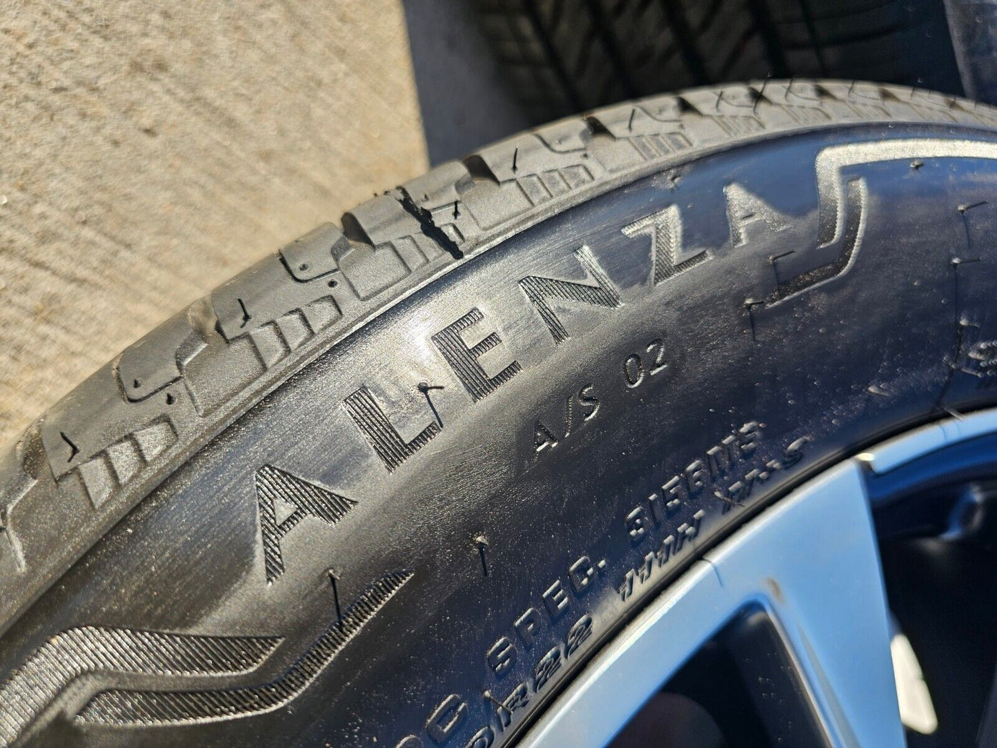 22" Cadillac Escalade Platinum OEM wheels rims tires 2024 2025 2026 NEW