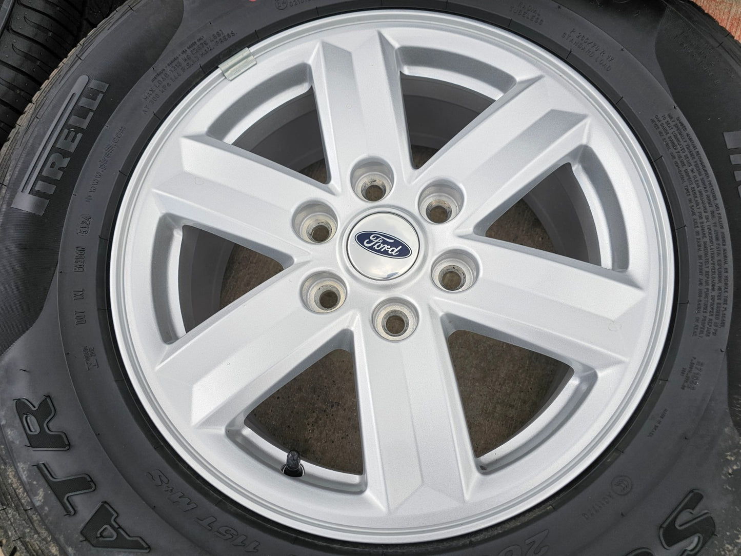 17" Ford F-150 Expedition OEM rims wheels 10339 tires 2024 2025 PIRELLI A/T NEW