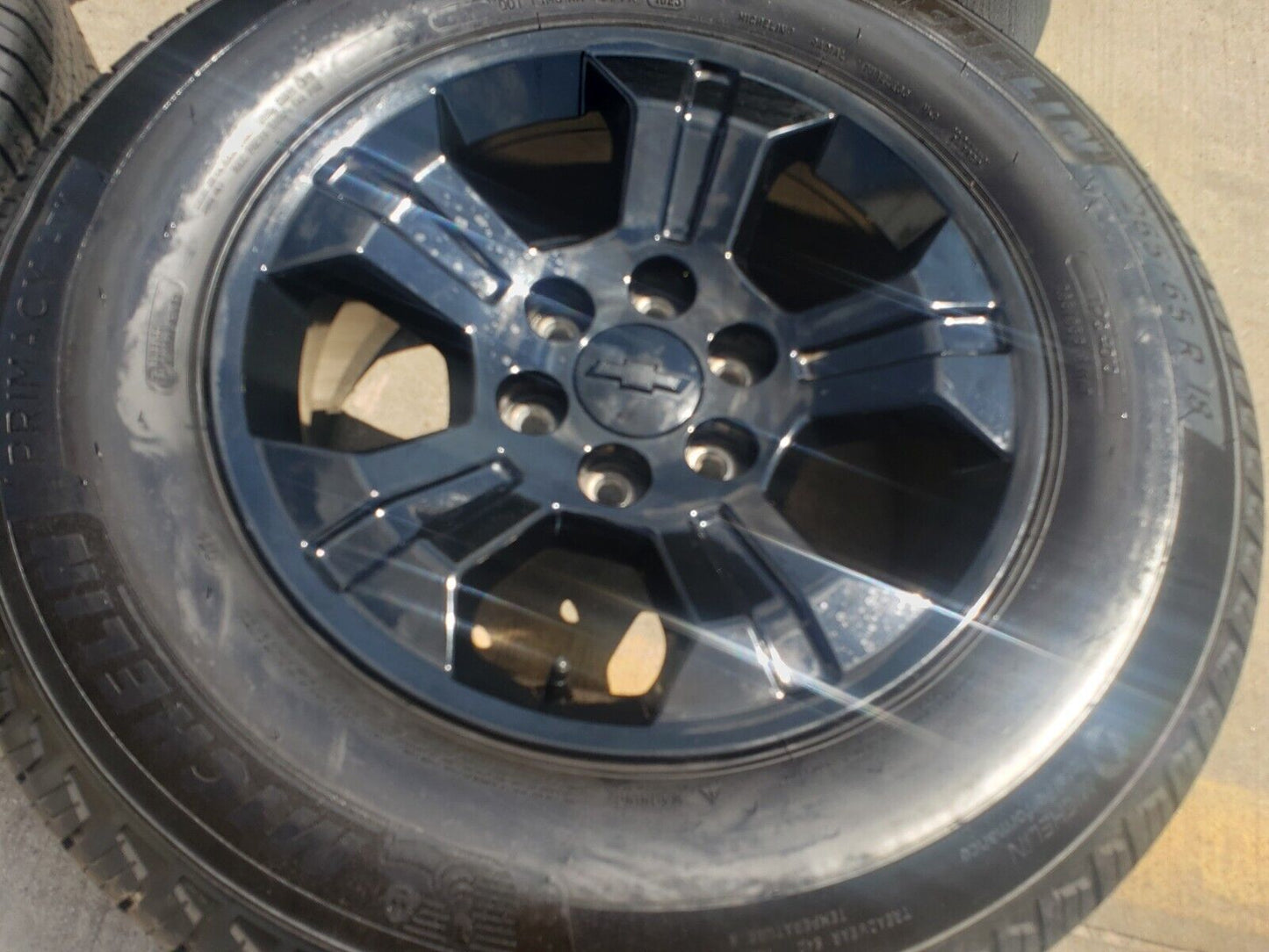 18" Chevy Tahoe Suburban Z71 OEM 5647 5753 wheels MICHELIN tires Silverado NEW