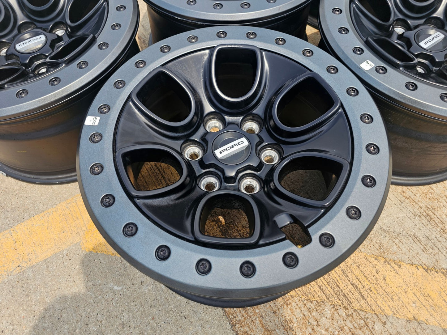 (5) 17" Ford F-150 Raptor OEM BEADLOCK rims wheels 10459 95210 NEW