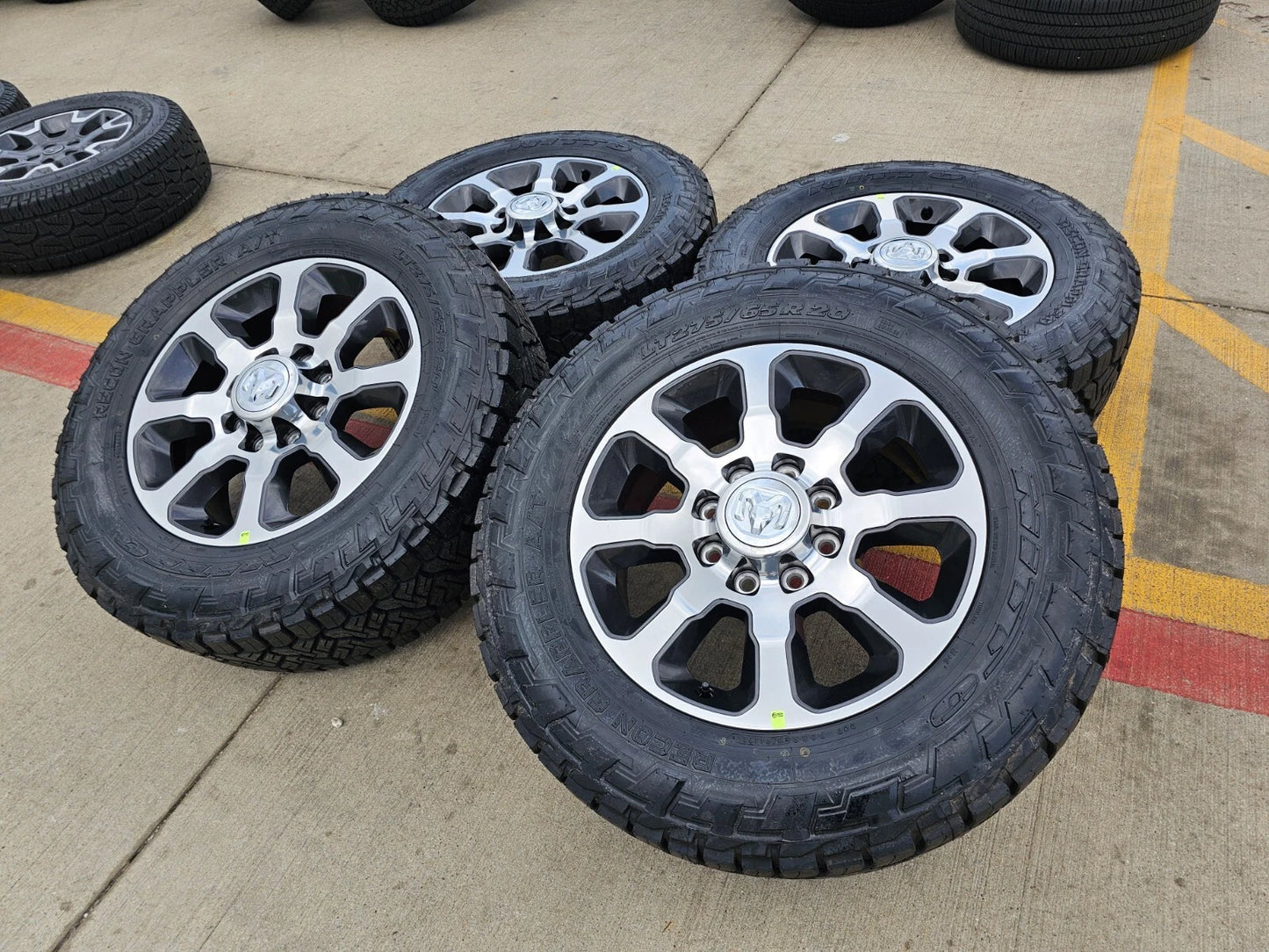 20" Dodge Ram 2500 3500 OEM wheels rims 2698 2699 tires 2023 2024 2025 NEW NITTO