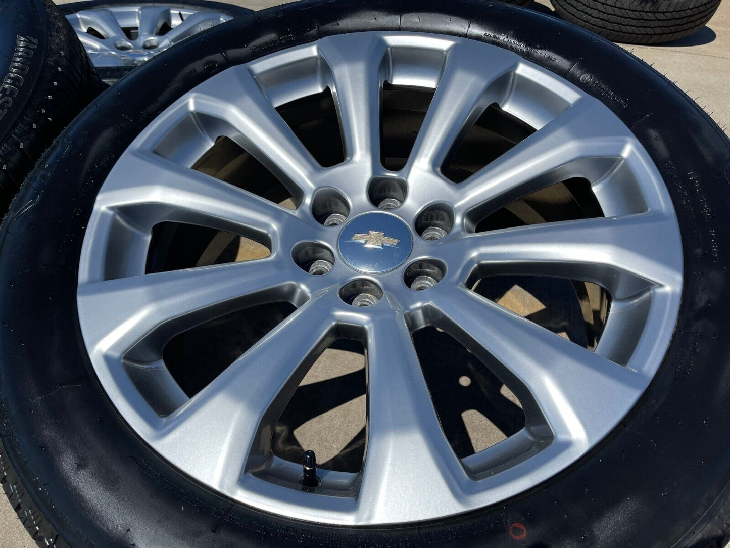 22" Chevy Silverado High Country OEM 5922 wheels rims Tahoe 2023 2024 2025 NEW