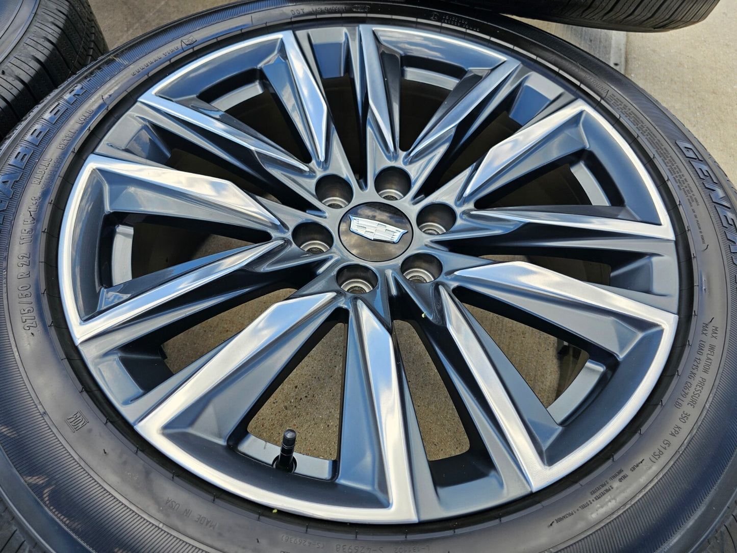 22" Cadillac OEM wheels rims GMC Sierra Escalade 4869 tires 2023 2024 2025 NEW