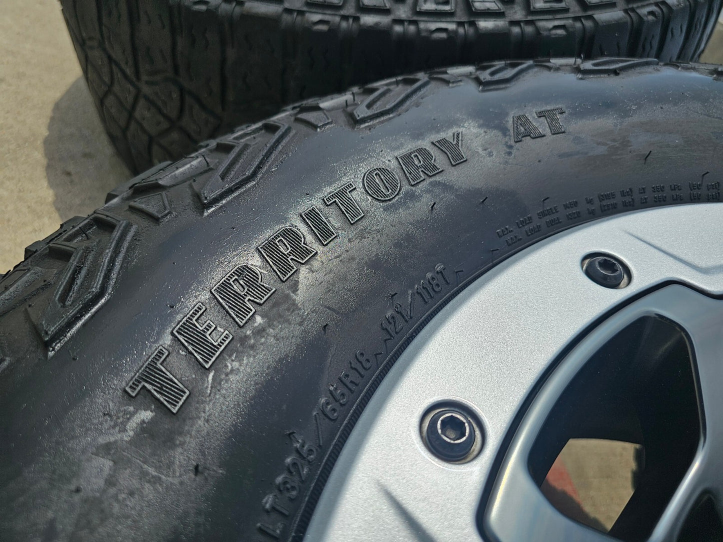 18" Dodge Ram 1500 RHO TRX Beadlock OEM wheel rim 2735 tires 2023 2024 2025