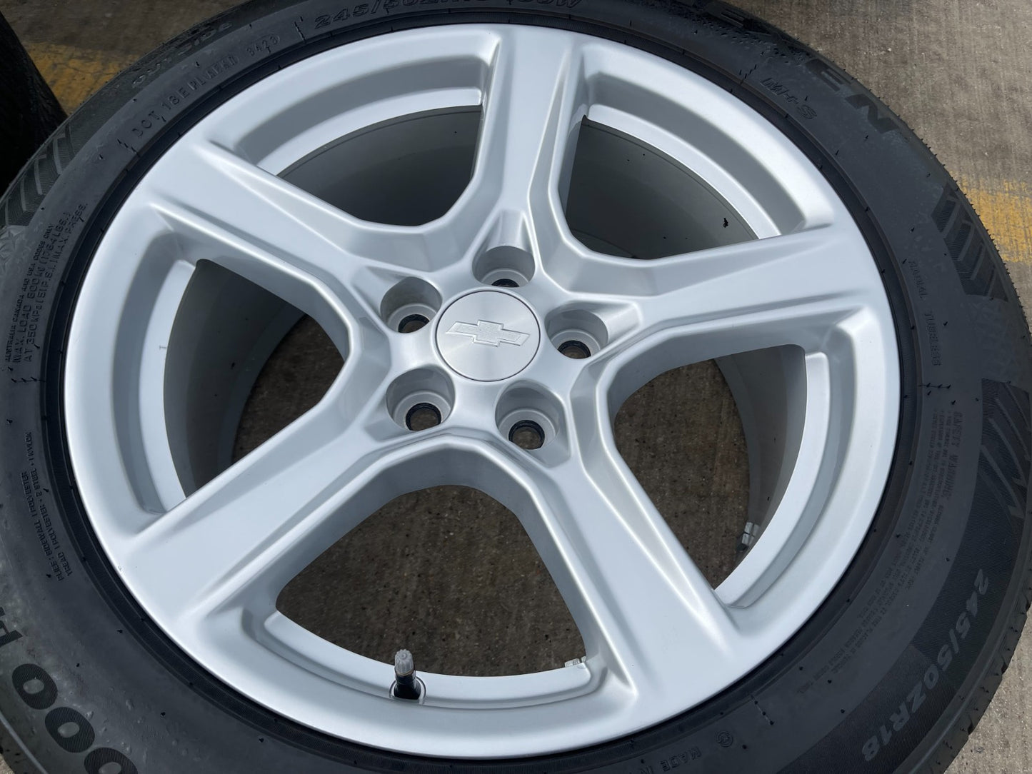 18" Chevy Camaro OEM wheels rims tires 5758 22998072 Silver 2016 2017 2018 2019