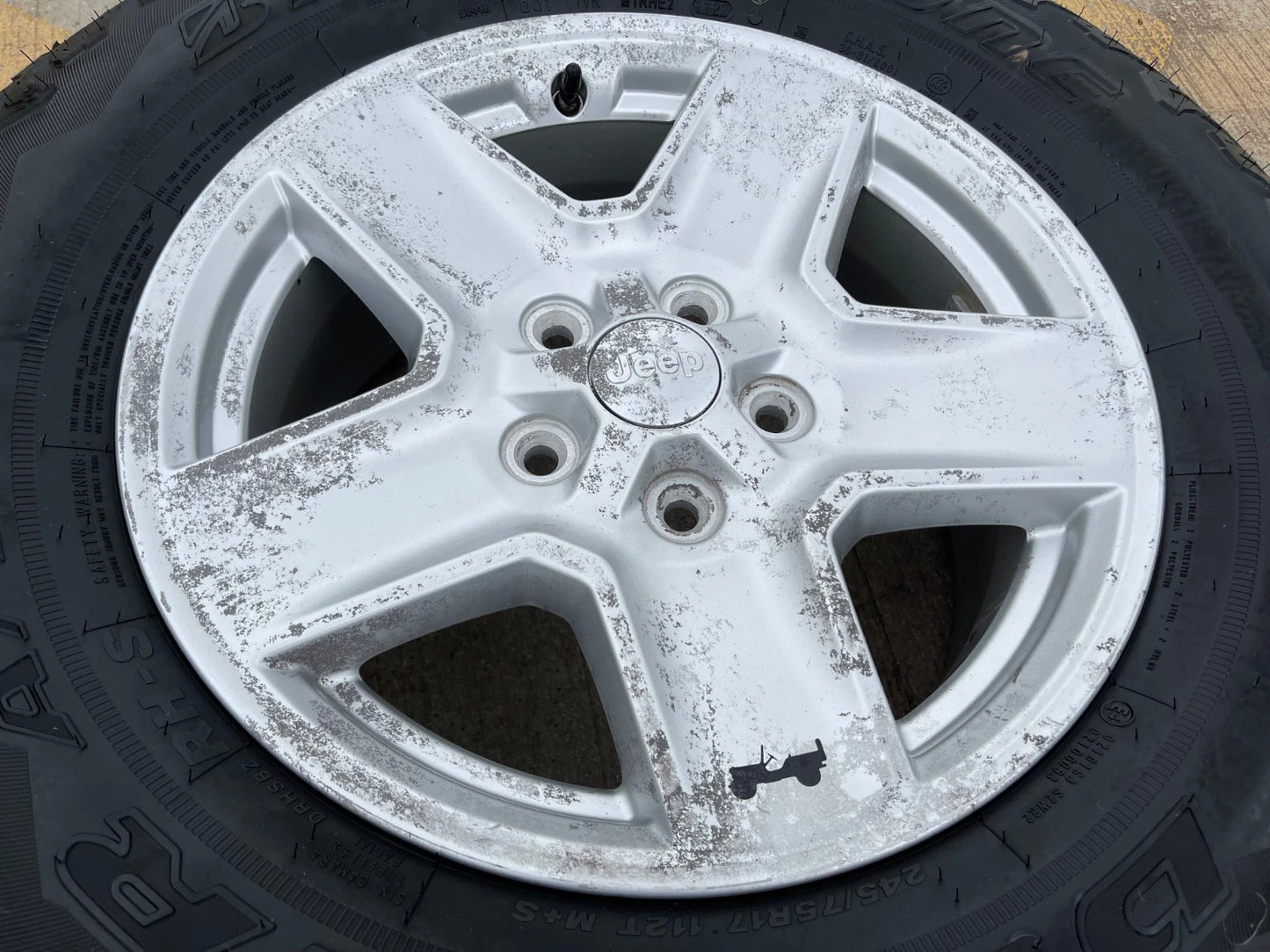 17" Jeep Gladiator SPORT OEM wheel rim 9235 spare Wrangler 2022 2023 2024 2025