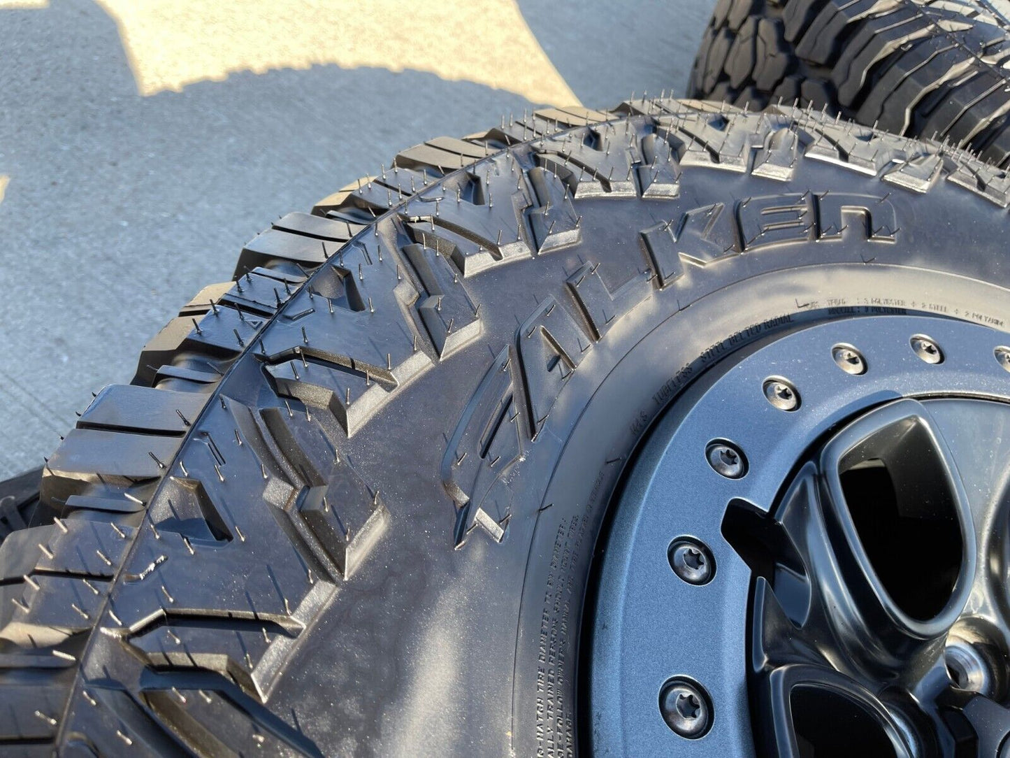 17" Ford F-150 Raptor OEM BEADLOCK rims wheels 10459 95210 FALKEN 35" tires NEW