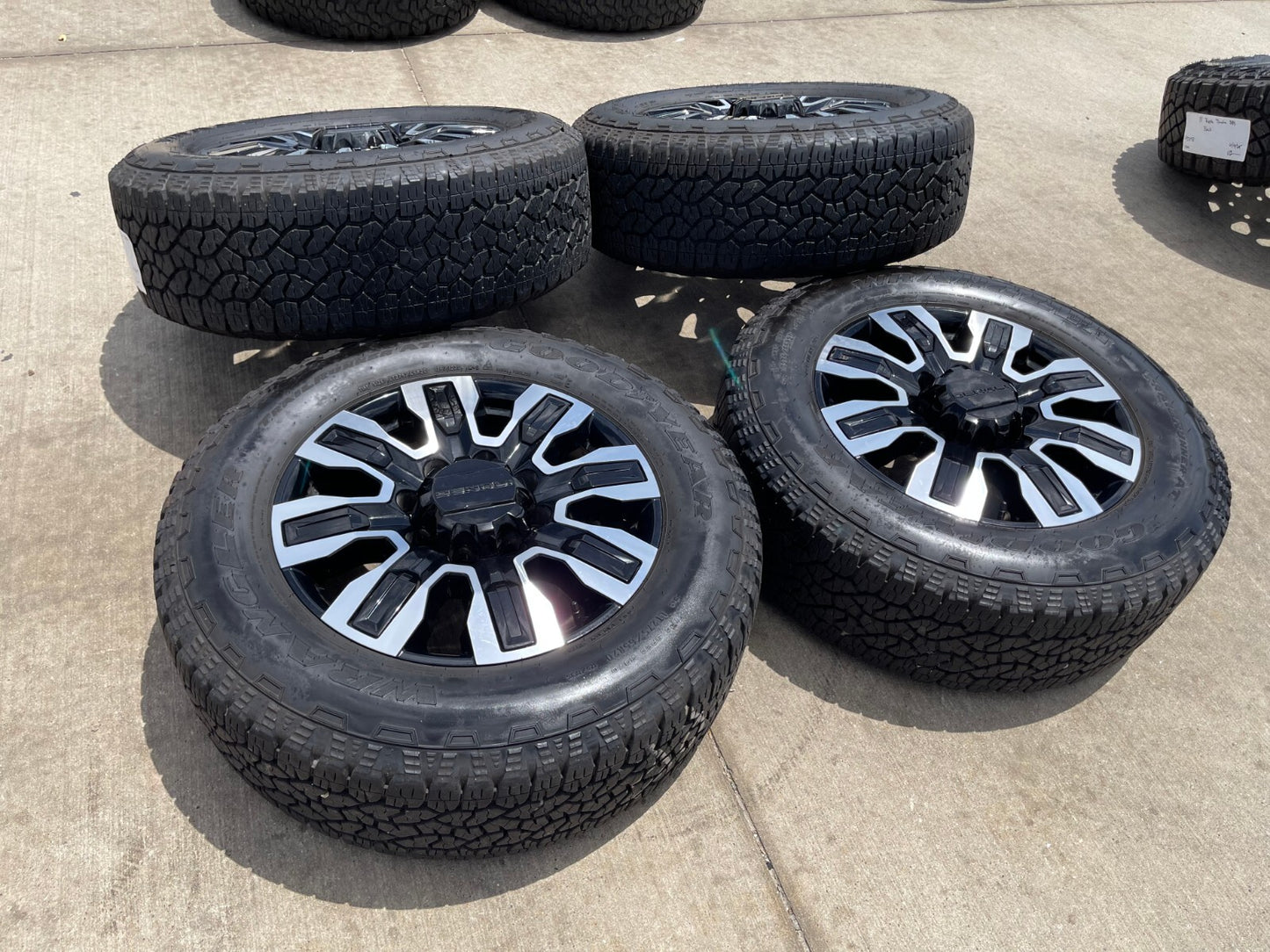 20" GMC Sierra DENALI 2500 3500 OEM wheels rims 5958 Chevy Silverado