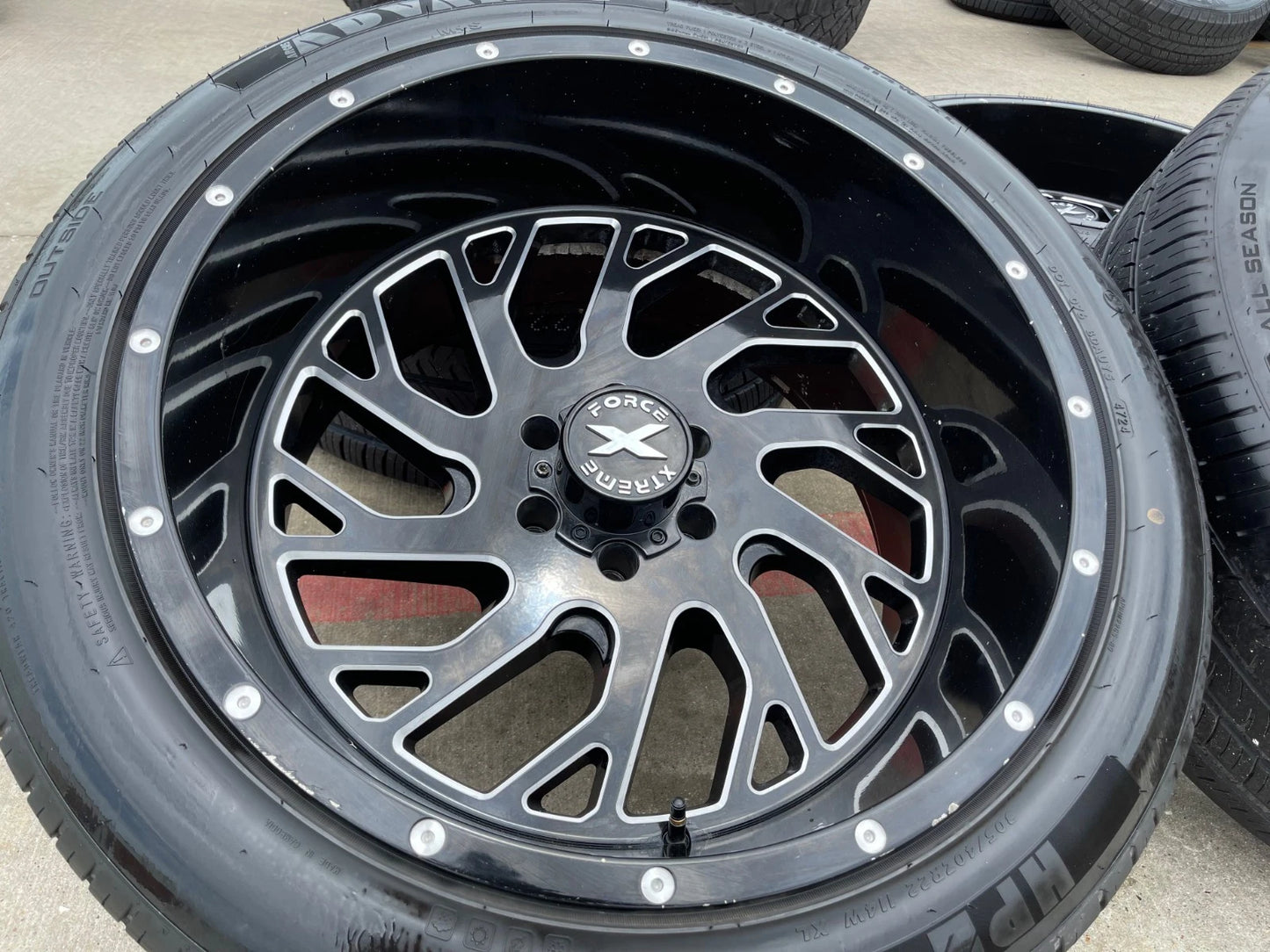 22x12 22" Xtreme Force XF-8 Ford F-150 rims wheels tires Expedition tires 6x135