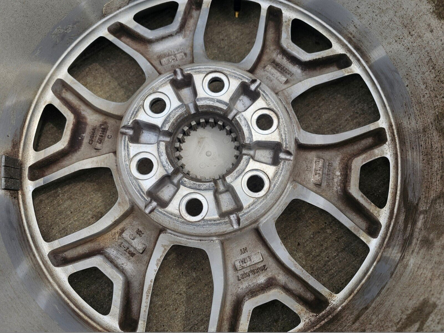 20" GMC 1500 Yukon Sierra Chevy Tahoe OEM wheel rim 5698