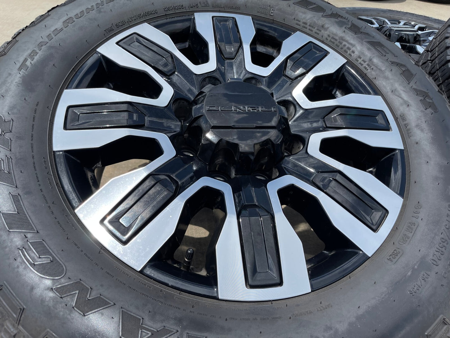 20" GMC Sierra DENALI 2500 3500 OEM wheels rims 5958 Chevy Silverado