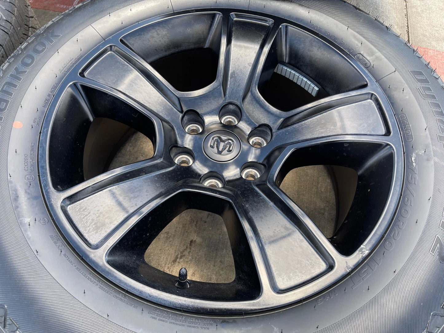 20" Dodge Ram 1500 OEM LIMITED Black 2676 2723 wheels rims NEW HANKOOK A/T2