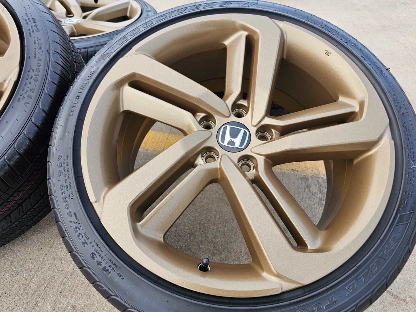 19" Honda Accord OEM wheels rims 64127 Civic HR-V BRONZE tires NEW