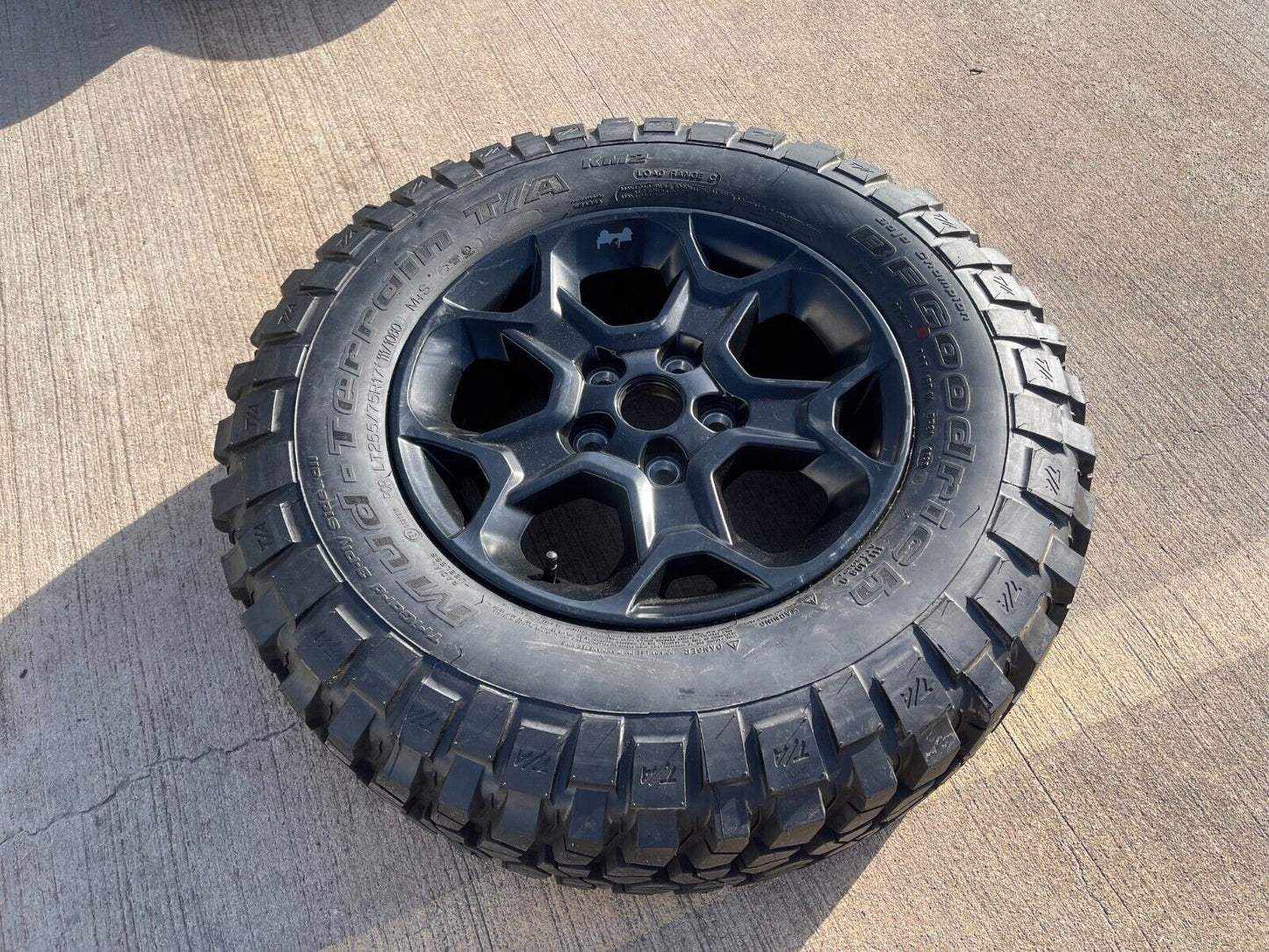 17" Jeep Wrangler Rubicon OEM wheel rim 9282 96832 spare Gladiator 2023 2024 NEW