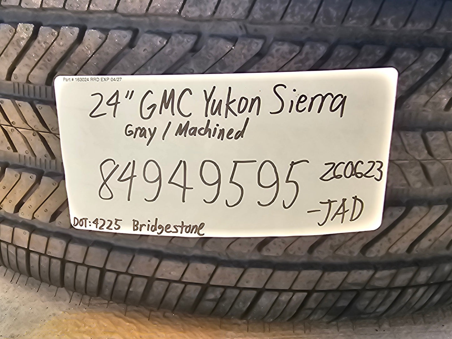 (1) 24" GMC Yukon Sierra DENALI OEM wheel rim tire 2022 2023 2024 2025 2026 2027