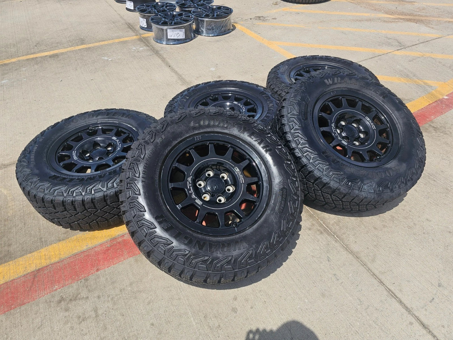 18" AEV SALTA GMC Sierra AT4X Chevy Silverado OEM rims wheels GOODYEAR