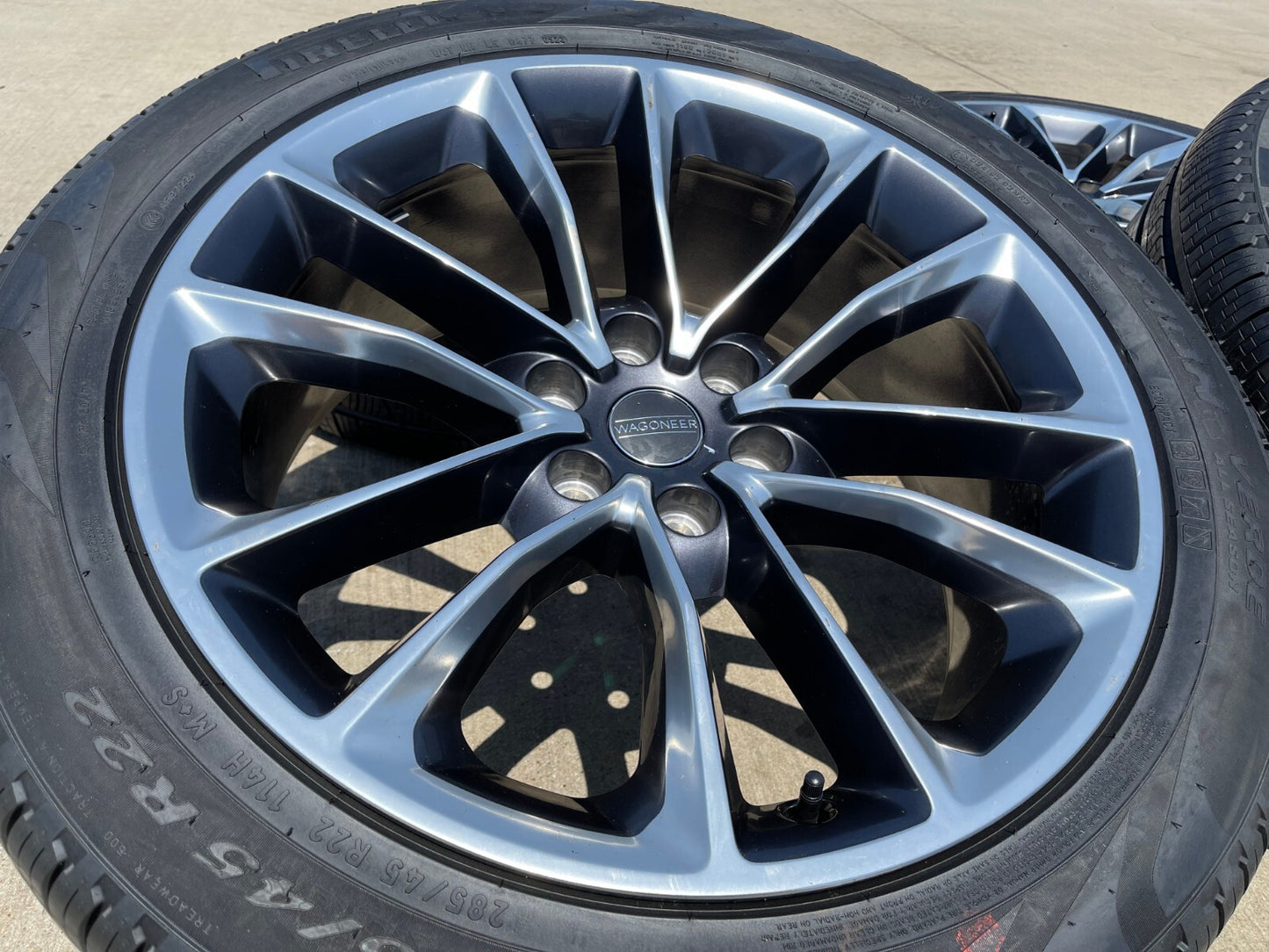 22" Jeep Grand Wagoneer OEM LIMITED 9298 rims wheels RAM 1500 NEW
