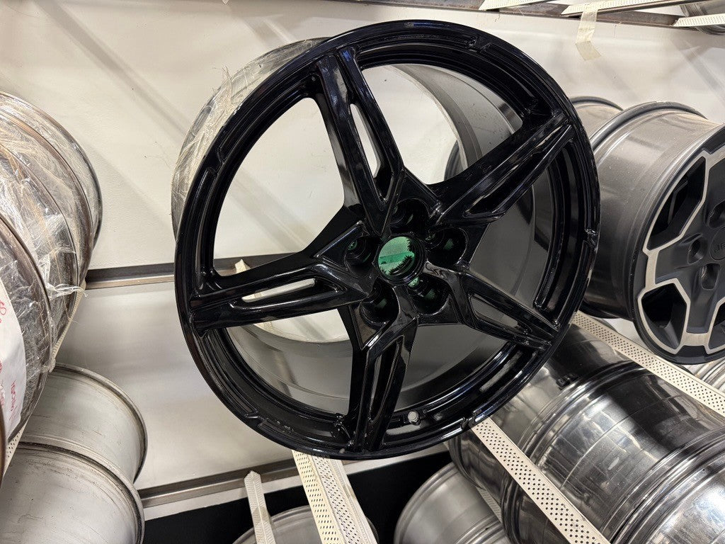 20" 20x11 Chevy Corvette C8 OEM wheel rim 96705 14008 REAR 2023 2024 2025 2026