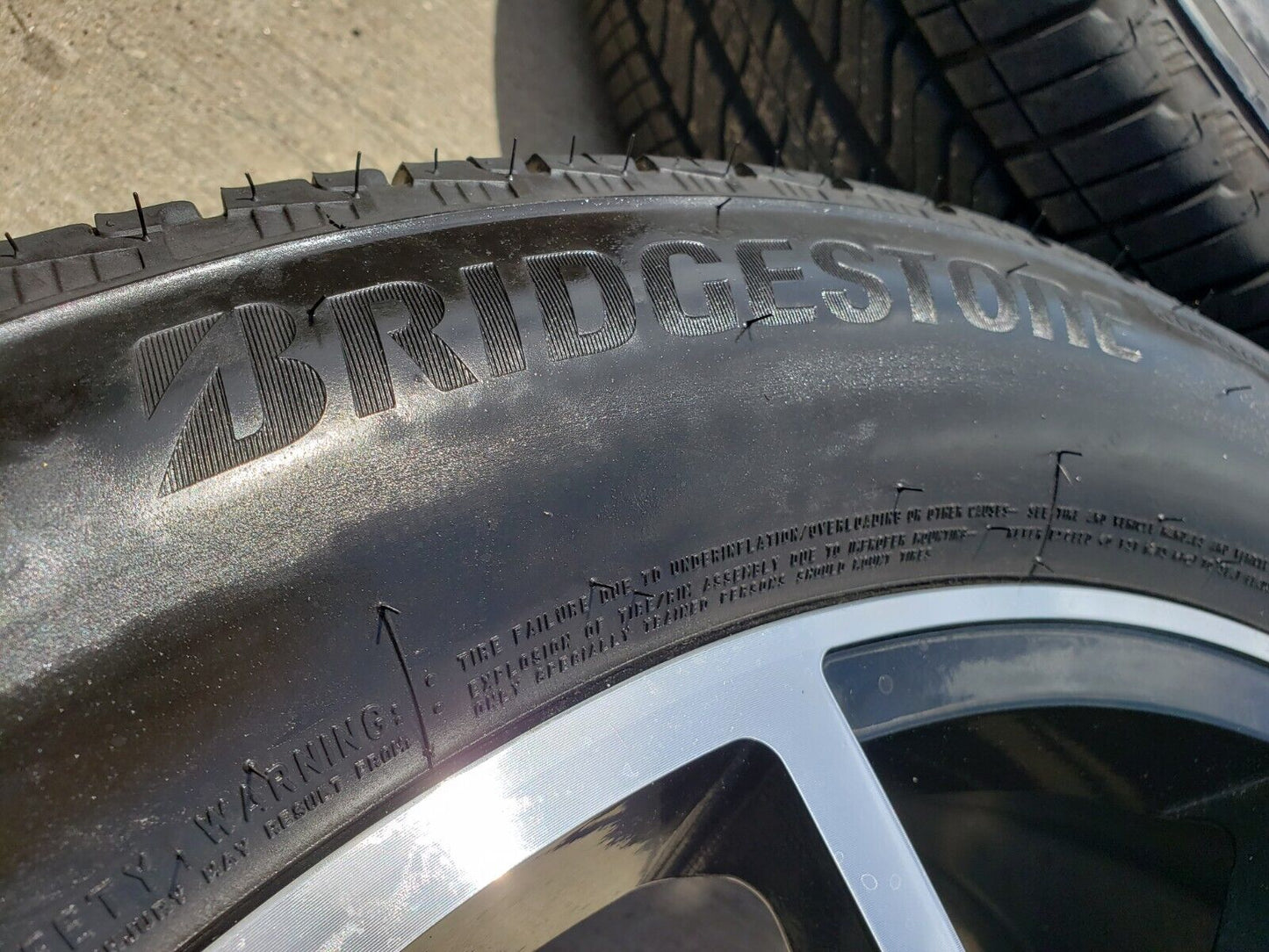 22" GMC Yukon Chevy Tahoe OEM replica wheels rims 5698 tires