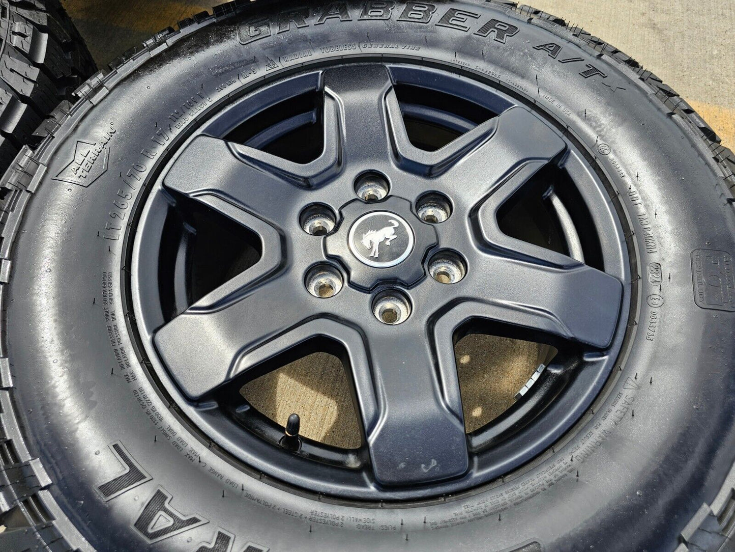 17" Ford Bronco wheels rims 95292 10383 SASQUATCH Ranger 2023 2024 2025 NEW