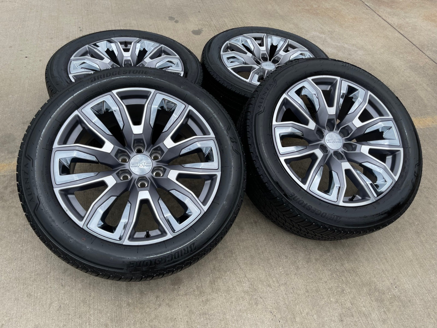 22" GMC Yukon Chevy Tahoe Escalade OEM chrome 95513 wheels rims