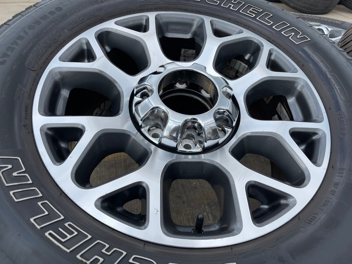 20" Ford F-250 F-350 OEM Lariat wheels rims 10292 tires MICHELIN