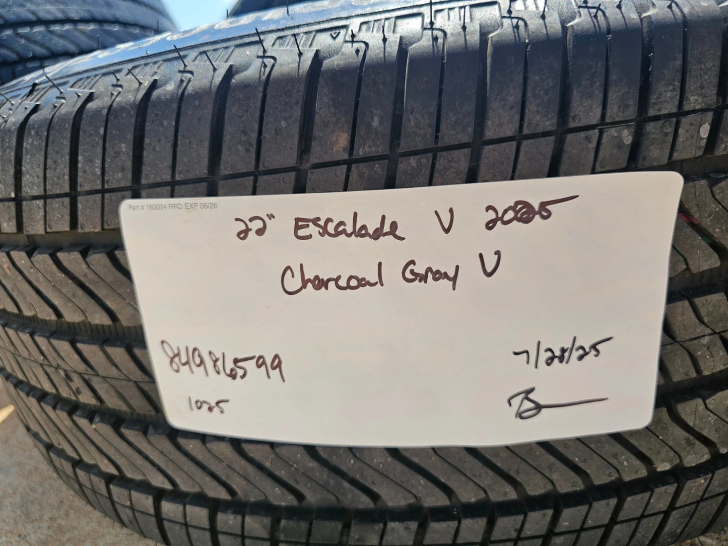22" Cadillac Escalade V V600 Platinum OEM ORIGINAL wheels rims 2025 2026 NEW