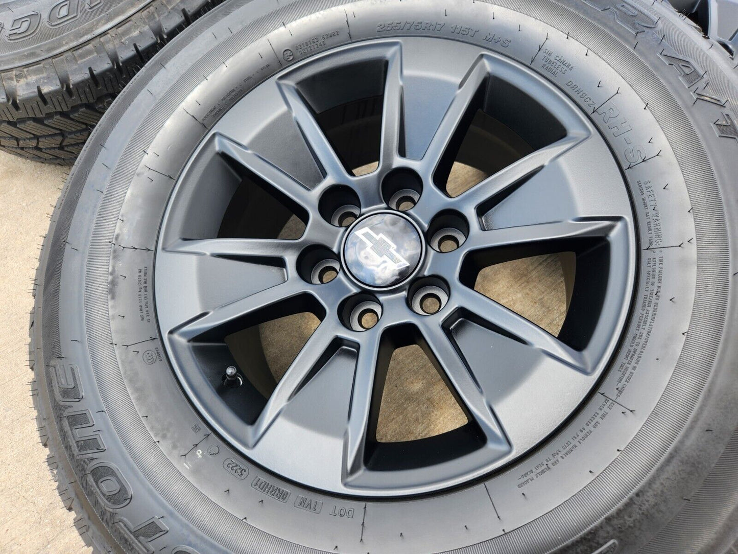 17" Chevy Silverado OEM wheels rims tires 5908 GMC Sierra Yukon black 2025 NEW